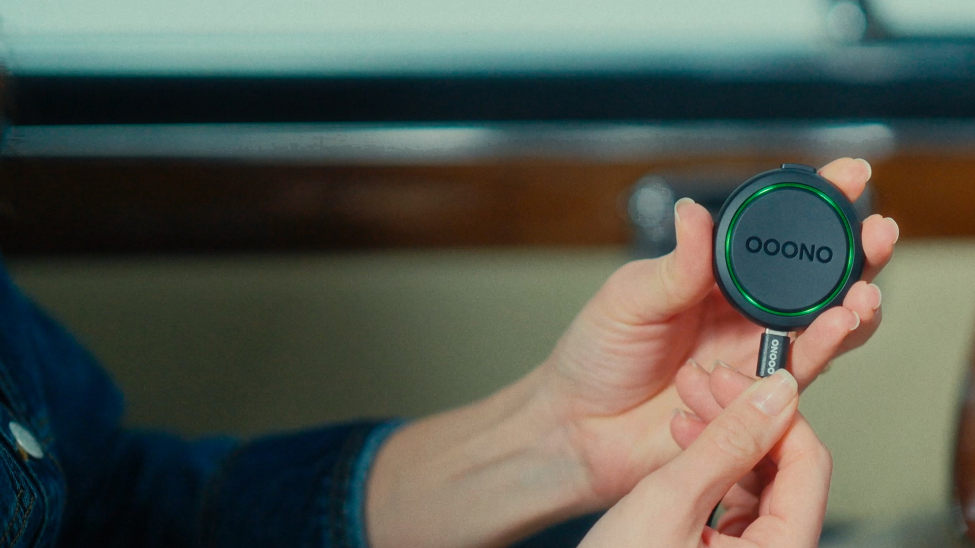 Image of ooono device in car